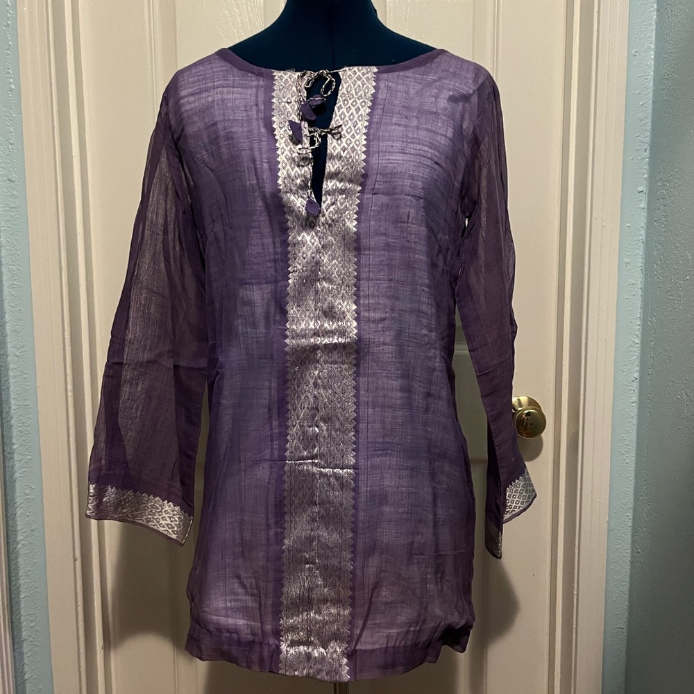 Chic Purple Tunic with Lace Accents